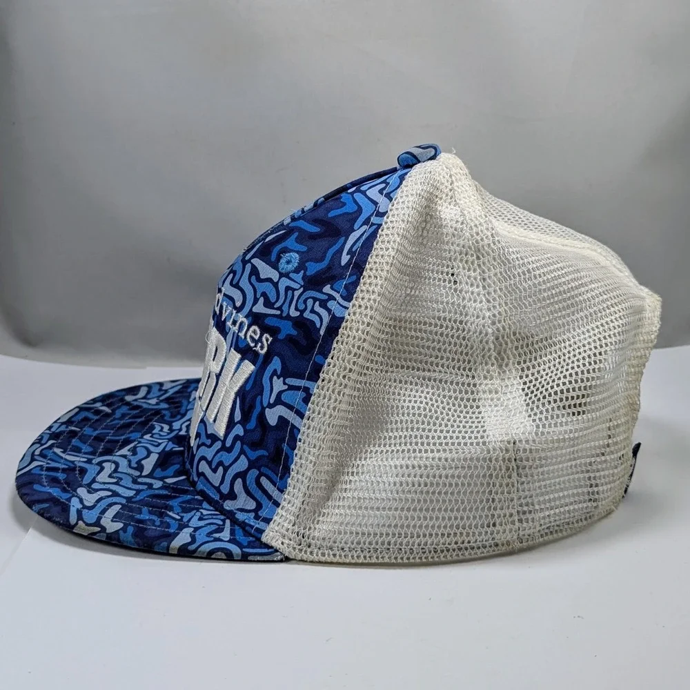 Vineyard Vines Shark Week Blue White Mesh Snap Back Trucker Hat Cap Boys‎ Youth